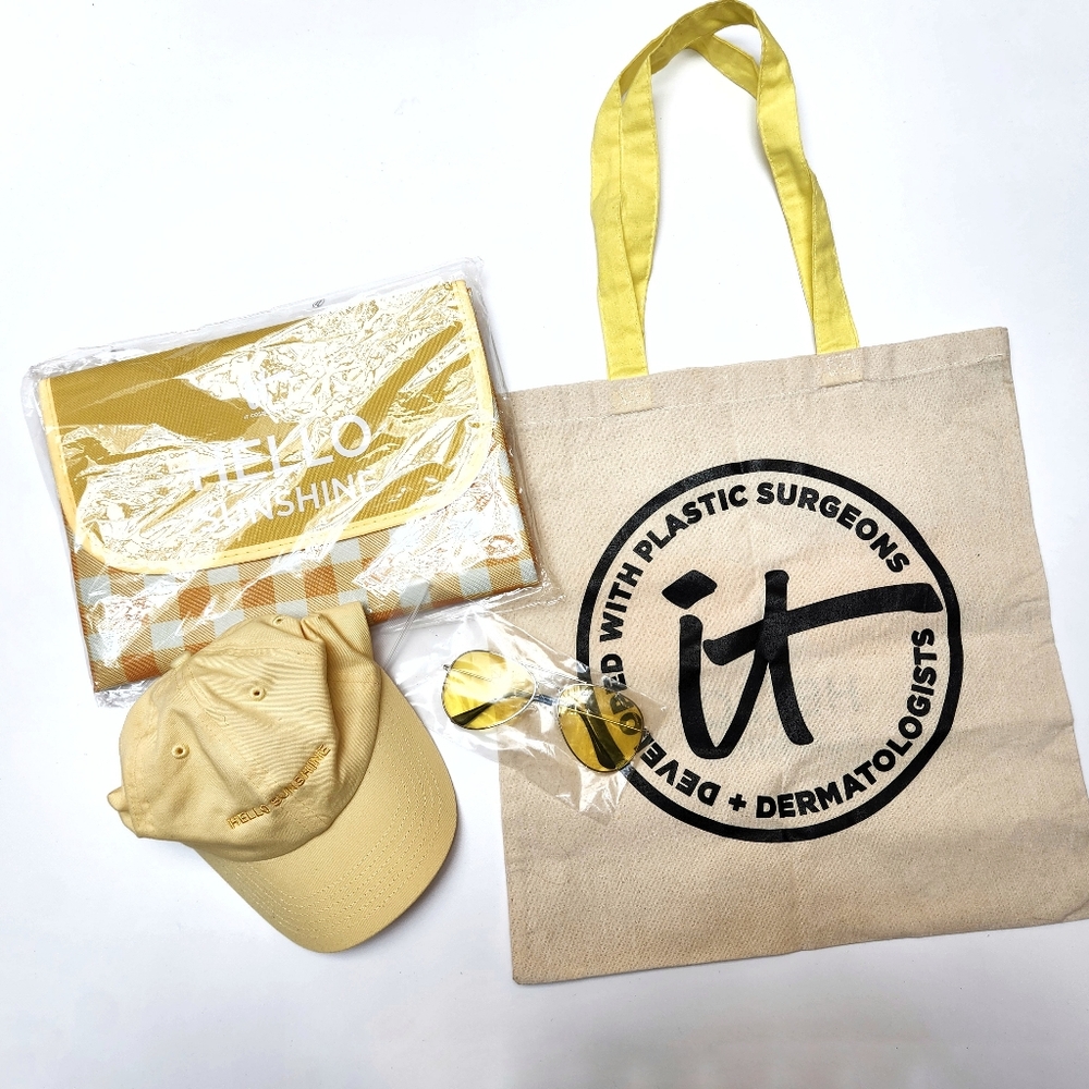 IT Cosmetics Summer Party Pack (Sephora) Picnic Blanket, Hat, Tote, Shades